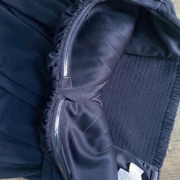 Jessica Simpson Strapless Twist Bust Maxi Gown - Size 4 Navy - Picture 3 of 7